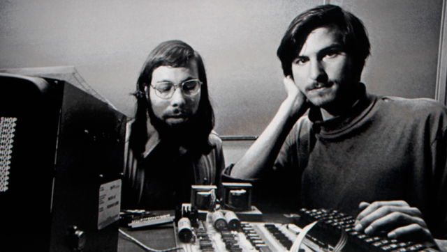 Steve Jobs y Steve Wozniak-APPLE.