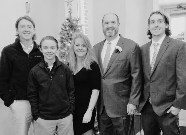 Mi familia y yo fuimos a la iglesia para celebrar la Navidad