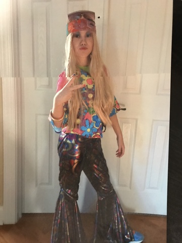 Mis amigas y yo nos vestimos para Halloween.