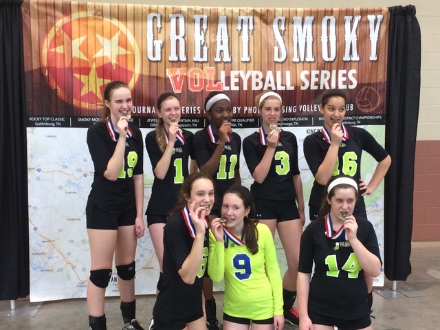 Mi equipo de voleibol y yo ganamos todos los juegos.