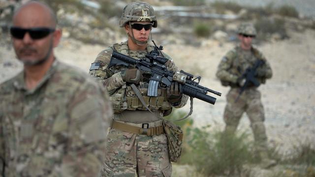 Inicia la Guerra de Afganistán