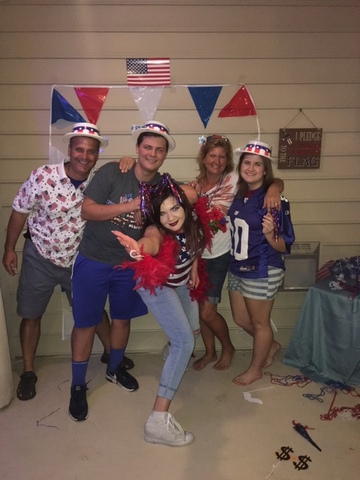 Fiesta de Rojo, Blanco, y Azul