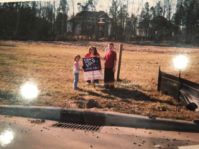 Yo moví al North Carolina cuando yo tuve cuatro años