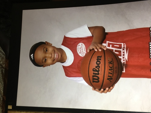 Yo practiqué básquetbol para la YMCA.