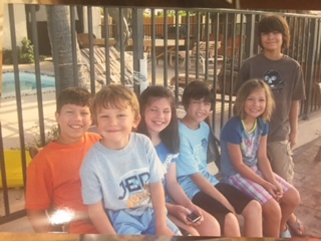 Mi Familia Y Yo Asistimos A Una Reunión Familiar