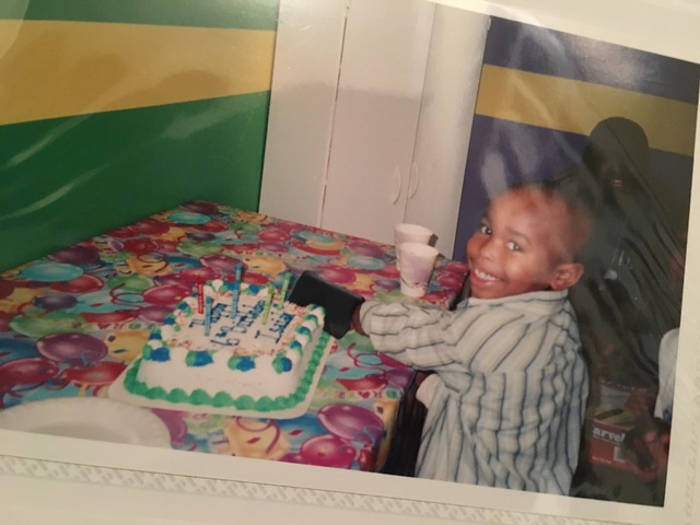 Yo tuve una fiesta para mi cumpleaños.