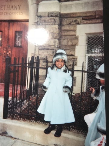 Fui a la iglesia todos los domingos y modelé antes del servicio