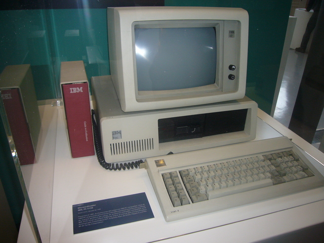 El primer IBM PC compatible
