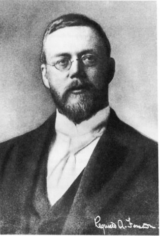 Reginald Aubrey Fessenden(Primera transmisión radiofónica del mundo en 1906)