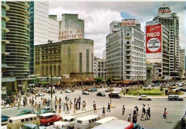 Pirulito é retirado da Praça Sete e abandonado em lote vago