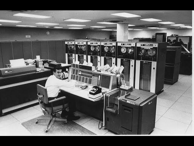 COMO APARECIO EL INTERNET