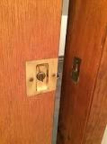 First Door Closing Device