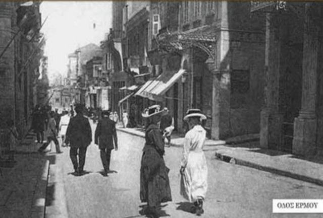 Οι νέες φιλίες της Νινέτ