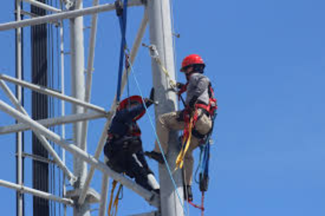 Resolución 3673  de 2008-reglamenta el trabajo en altura en Colombia