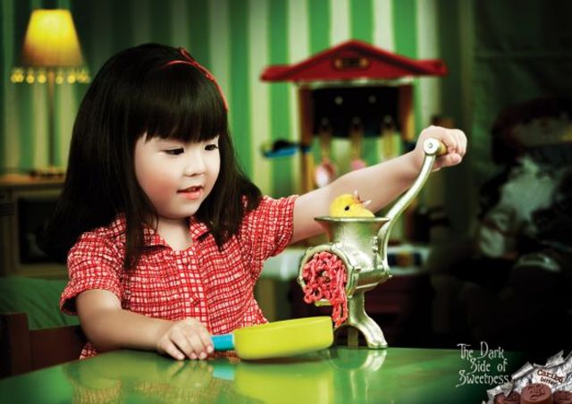 when i was 9 i used beg for money to my aunt,i cuoldn´t walking barefoot and i slept kill chicks