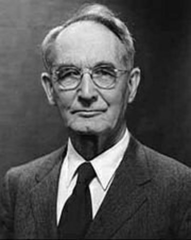 Percy W. Bridgman (1882- 1961), el profesor "Hollis" de matemáticas y filosofía natural.