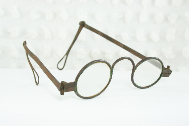 Modern Eyeglass Style