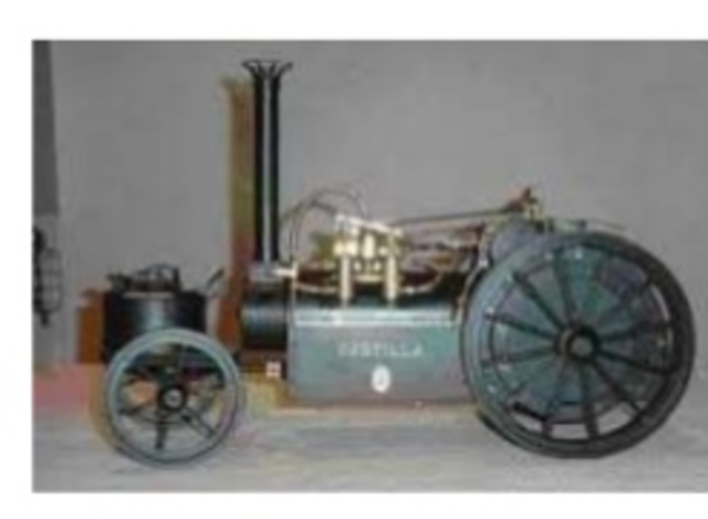 Automóvil con motor a explosión