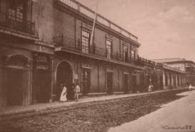 Primeros Bancos en El Salvador