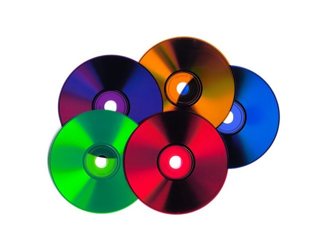COMPACT DISC