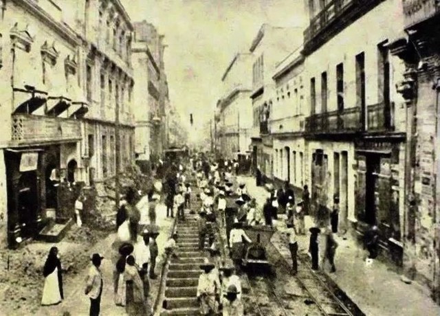 Funcionaban en el país cinco bancos