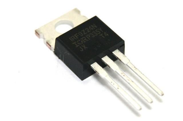 El primer transistor de silicio. un paso a la miniaturización.