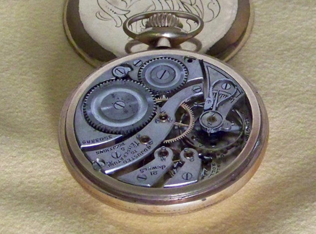 Reloj mecánico