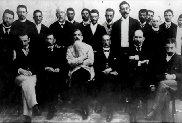 Fundación de la Unión Cívica Radical.