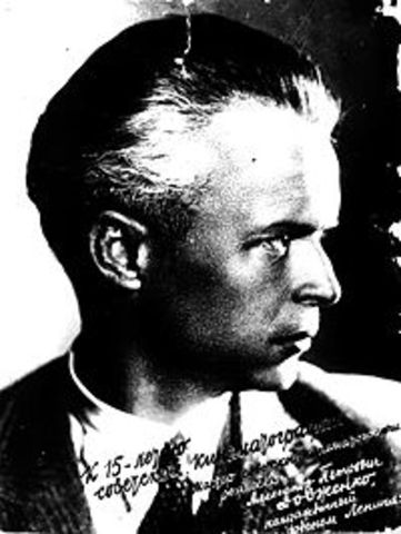 Alexander Dovzhenko (1921)