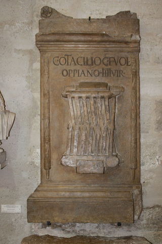 Creación tribu Clustumina