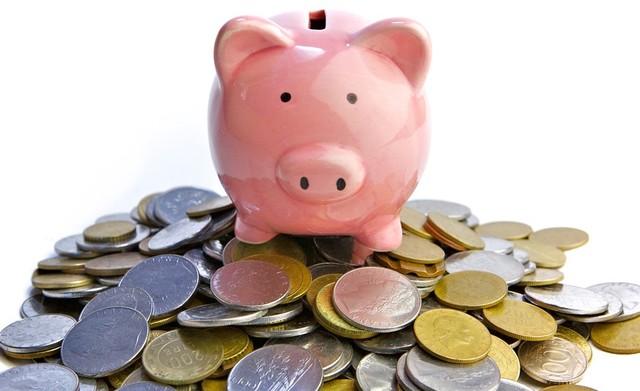 Bancos, Asociaciones de Ahorro y Préstamo e Instituciones de Crédito y Organizaciones Auxiliares