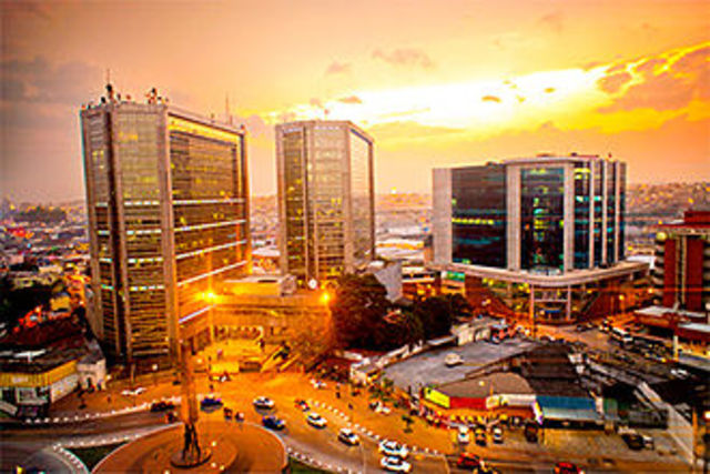 La banca salvadoreña y el desarrollo económico del país