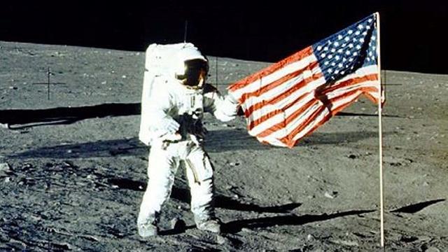 Viaje a la luna, innovación de ordenadores