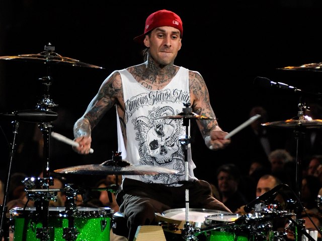 Travis Barker joins blink-182