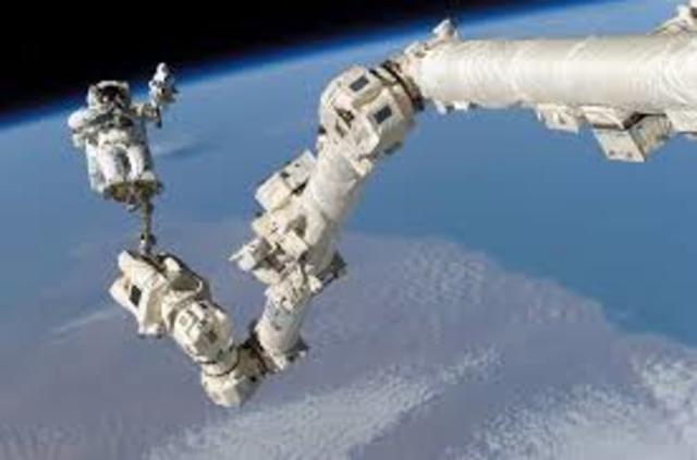 MD Robotics de Canada construyeron el Space Station Remote Manipulator System (SSRMS). Fue lanzado exitosamente y trabajo para ensamblar la International Space Station.