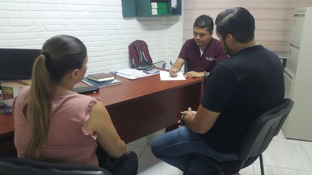 Entrevista con los padres.