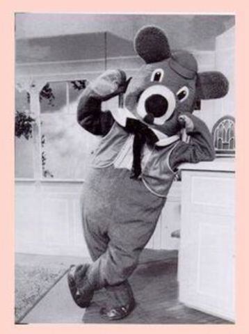 Captain Kangaroo, reading class