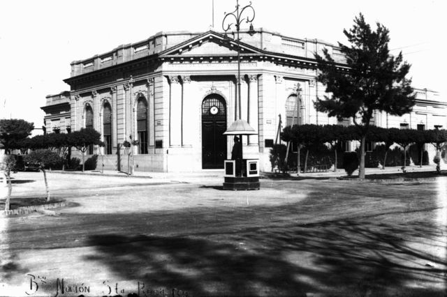 Constitución del Banco Hipotecario como Sociedad Anónima