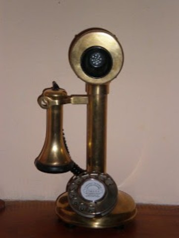 Historia del primer teléfono
