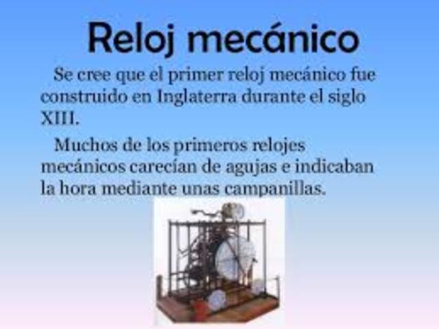 RELOJ MECÁNICO