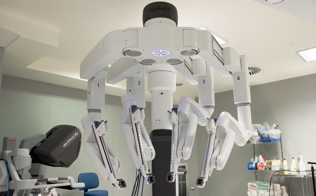 Cirugías reboticas a larga  distancia con modelo ¨Da vinci¨