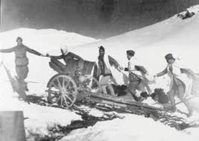 Η 13η Μεραρχία καταλαμβάνει το Πόγραδετς