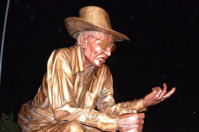 MONUMENTO EL PALABRERO