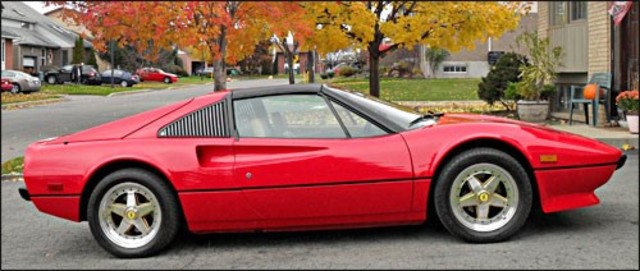 Estaba impulsado por un nuevo motor de 2.2litros y solo cuatro cilindros.