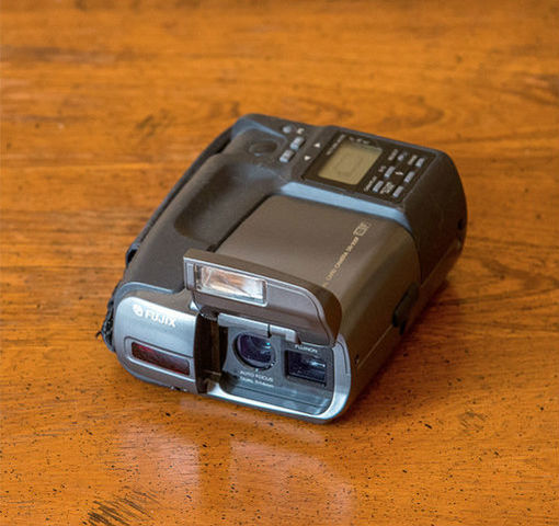 Camara Fiji DS-200F, tarjeta de memoria con energia