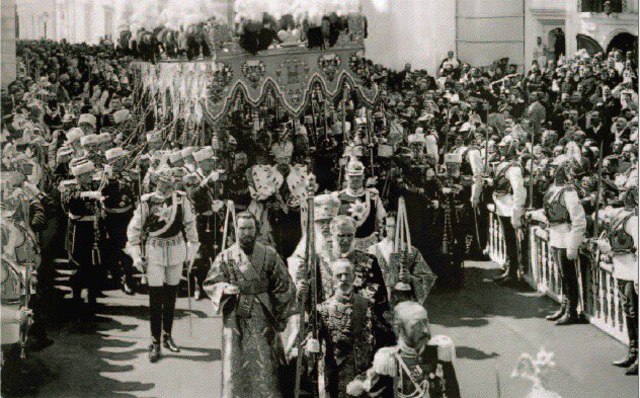 Восхождение нового царя на престол.