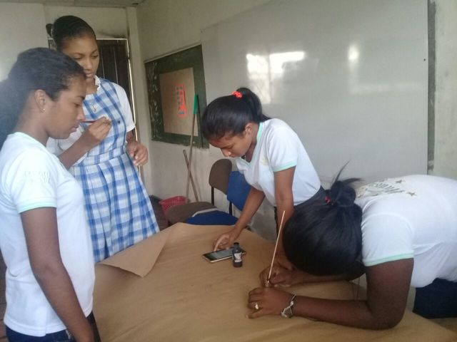 elaboración de mural para charla