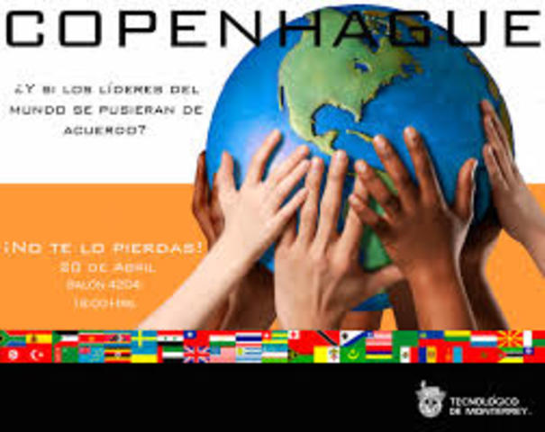 Firma del Acuerdo Climático de Copenhague. Pese a considerarse un paso hacia un futuro acuerdo de aplicación mundial, no es vinculante. La UE propuso reducir sus emisiones de CO2 si también lo hacían los demás países.