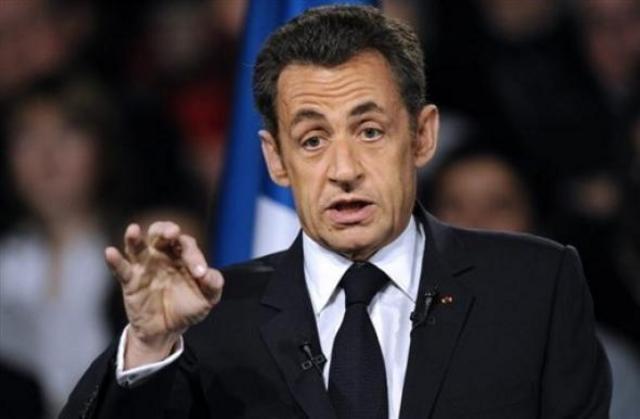 Sarkozy s'y met