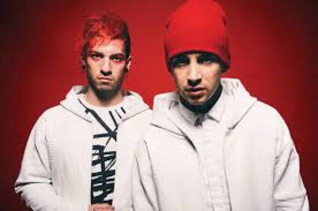twenty one pilots debut